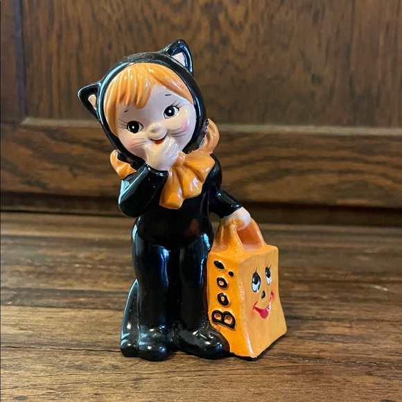 Vintage Lefton Halloween Cat Figurine with Trick-or-Treat Bag